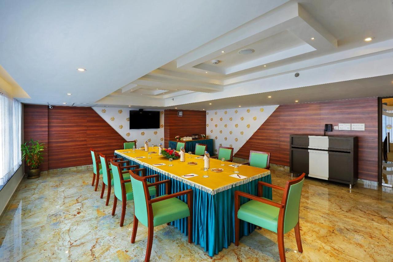 Renai Sreekrishna Otel Guruvāyūr Dış mekan fotoğraf